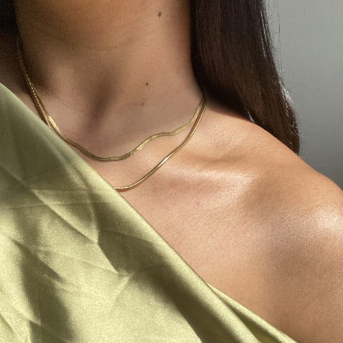 gold herringbone chain. gold layering chain. herringbone chain style. Street Style Jewelry. Affordable Jewelry. Stainless Steel Jewelry. Sterling Silver Jewelry. Gold Plated Jewelry. Rose Gold Plated Jewelry. Cubic Zirconia Jewelry. High Quality Jewelry. Canadian Small Business. Dainty Jewelry. Tennis Chain. Men's Jewelry. Rope Chain. Herringbone Jewelry. Signet Ring. Baguette Ring. Women's Jewelry. 